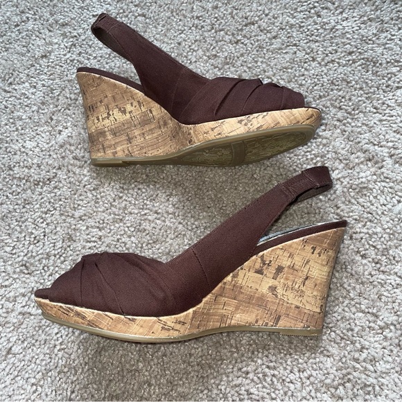 American Eagle brown wedges 7 1/2 - Picture 4 of 7